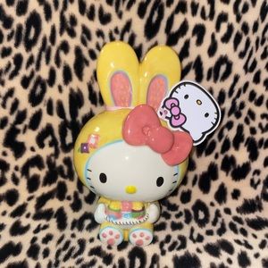 Hello kitty ceramic Easter bunny